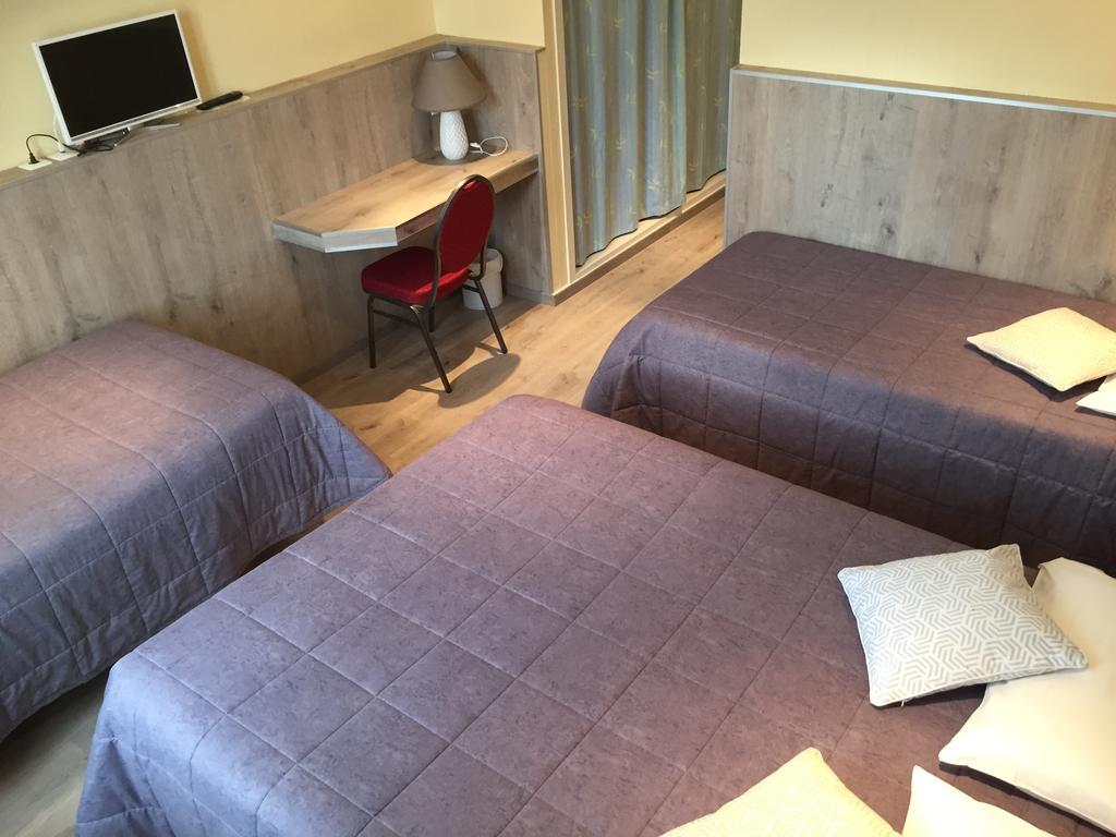 Hotel & Restaurant Le Cardinal Poix-de-Picardie Luaran gambar